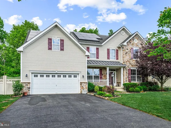 29 Buckingham Dr, Berlin, NJ 08009