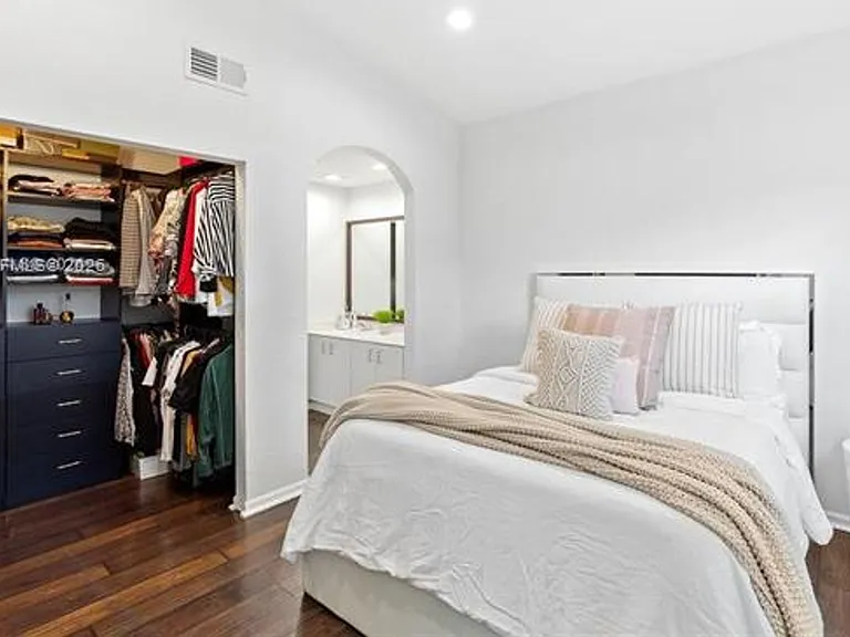 18755 SW 27th Ct #Townhouse 18755 — Photo 14