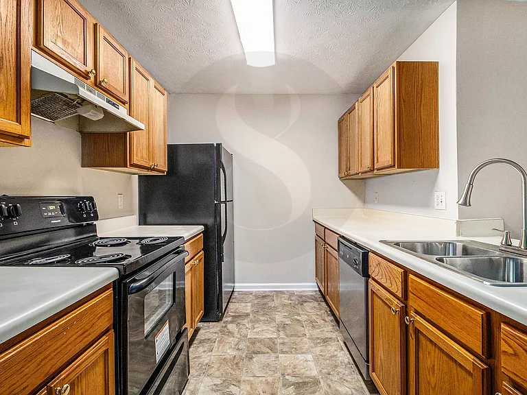 5570 Fair Creek Way — Photo 11
