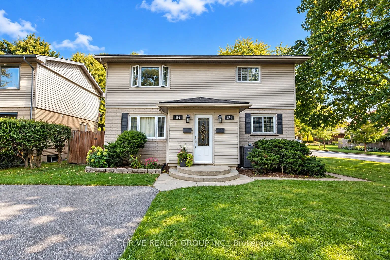 2 bed, $1,900 — Photo 1