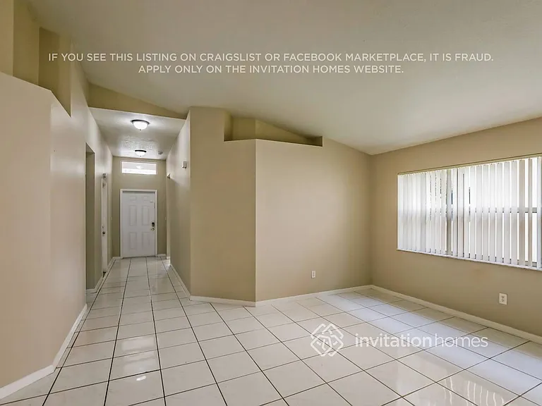 1365 SW 106th Ave — Photo 5