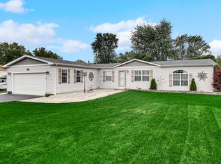 8708 Patterson St, Saint John, IN 46373