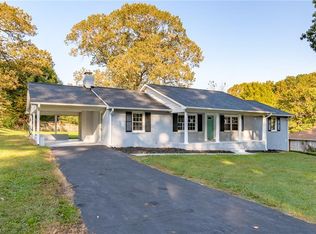 1527 Turfwood Dr, Pfafftown, NC 27040