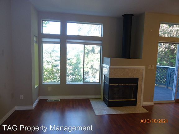 4th image of 2164 NW Pacific Elm Dr