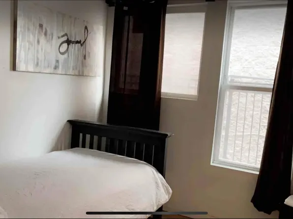 (undisclosed Address), Chicago, IL 60612