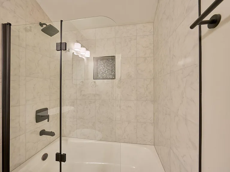 2924 Gracefield Rd — Photo 16