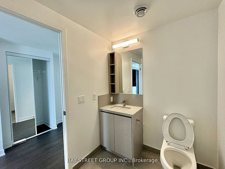 319 Jarvis St #4212 — Photo 10