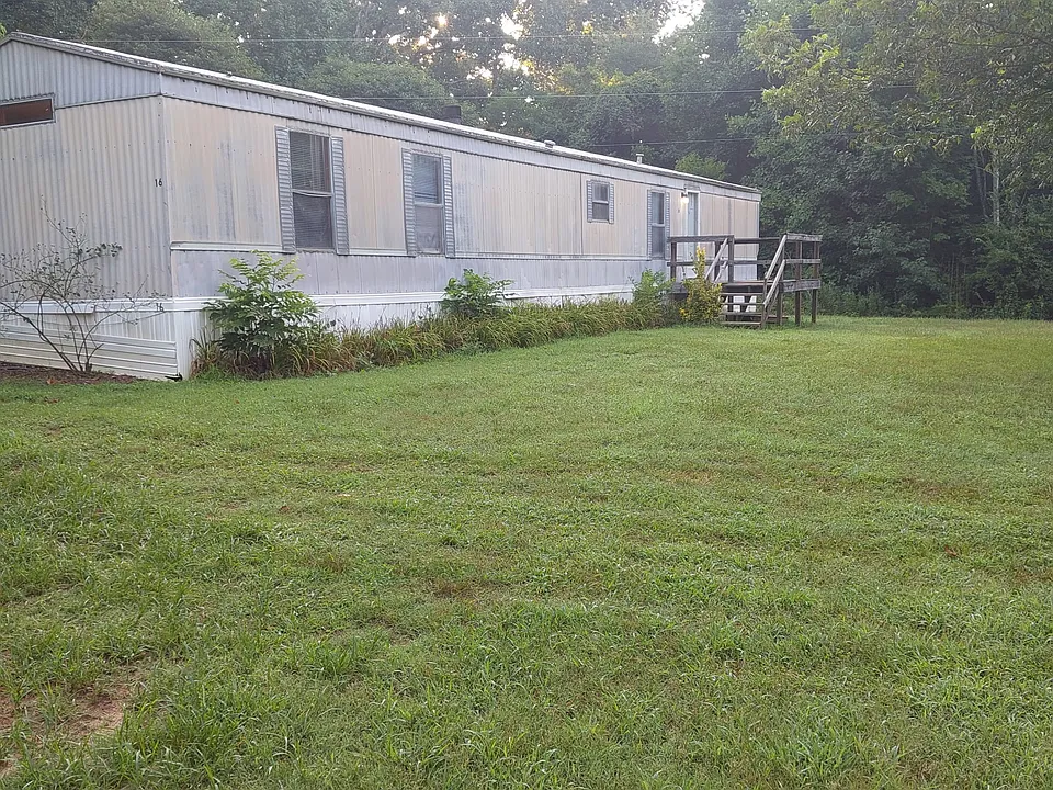 643 Oak Grove Rd #16