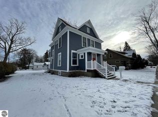 203 S Kinney Ave, Mount Pleasant, MI 48858