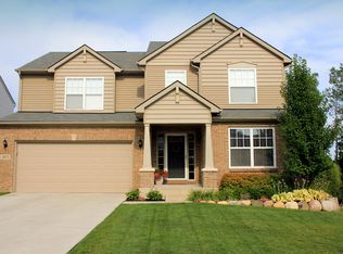 2622 Lovington Ln, Waterford Township, MI 48329