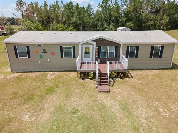 39404 Bohan Ln, Zephyrhills, FL 33540