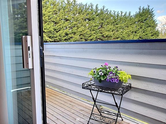 4th image of 12715 NE 144th St #153-B