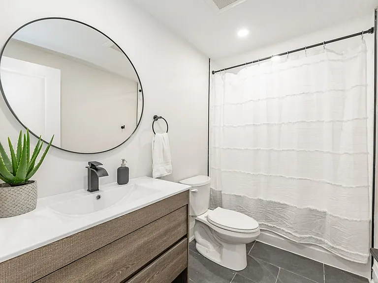 197 Edgar St #3 — Photo 18