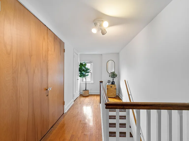 18694 Oak Dr — Photo 35