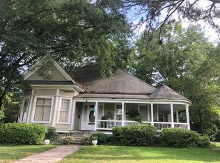 403 8th St, Macon, MS 39341