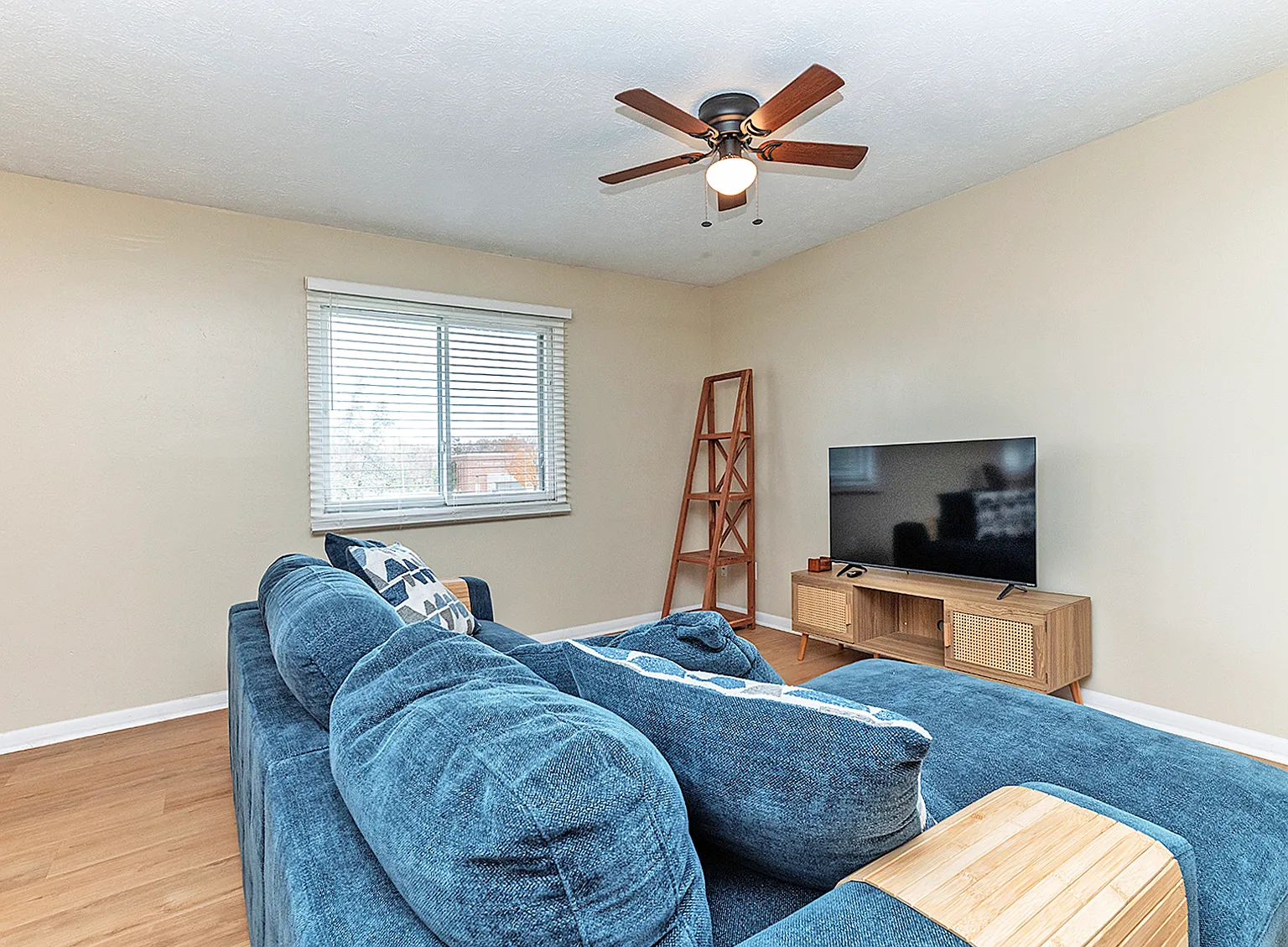 3 bed, 1488 sqft, $2,500 — Photo 4