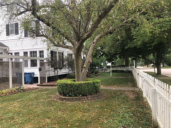 2nd image of 322 S 5th St