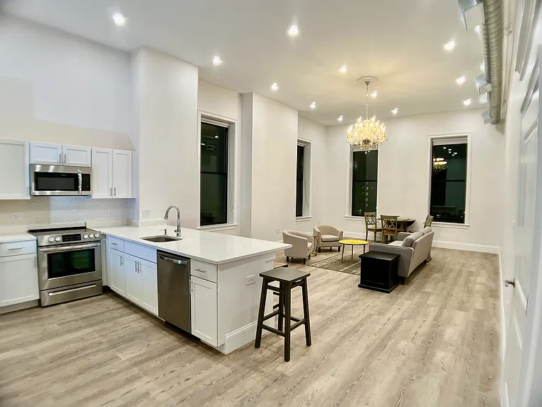 The Residences at the Franco — Photo 14