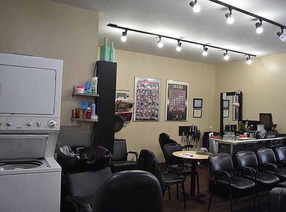 3rd image of 4823 W Diversey Ave
