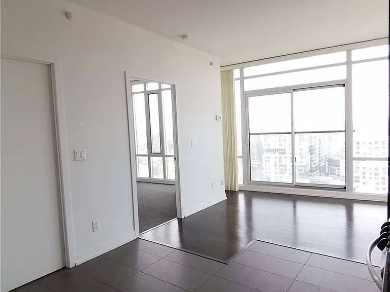 170 Fort York Blvd #2303 — Photo 6