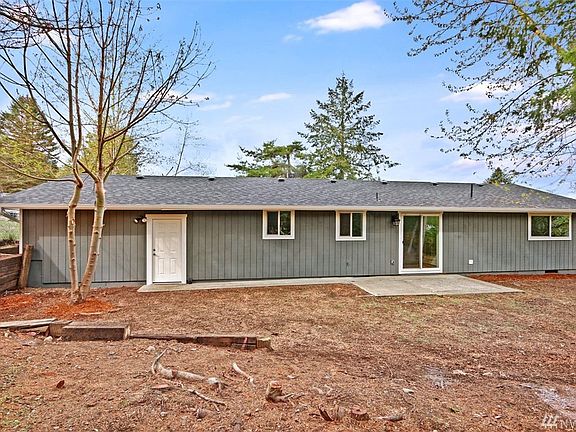 2nd image of 3005 Whisper Dr NW