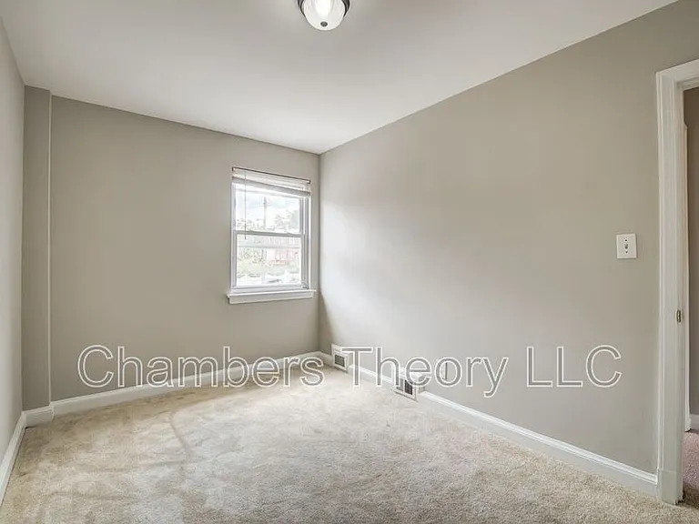 1417 Downing St NE — Photo 35