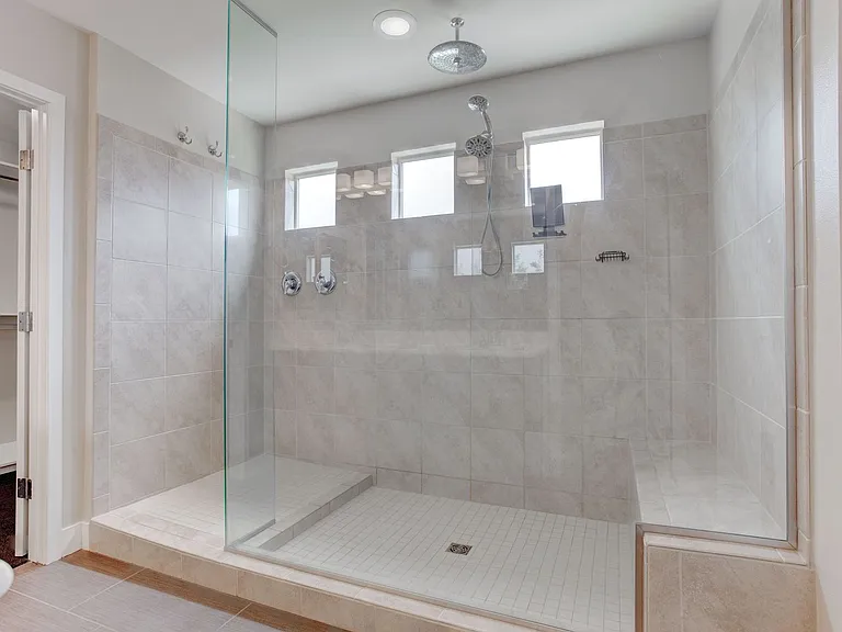 9020 Nopah Peak Ct — Photo 21