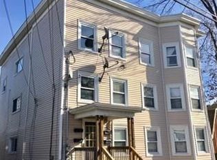 13 Myrtle St, Lynn, MA 01905