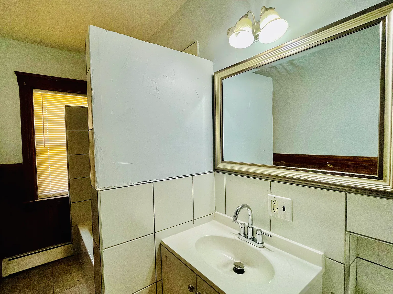 3 bed, 1500 sqft, $2,000 — Photo 3