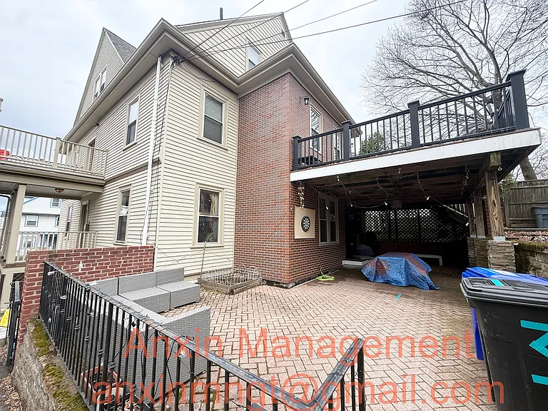 33 Mapleton St #1 — Photo 14