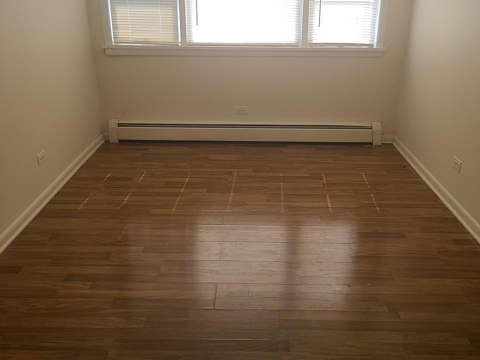 1st image of 4111 Lindenwood Dr #1E
