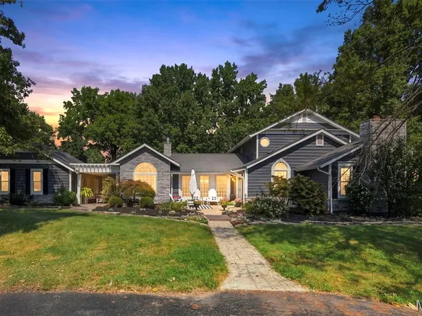 6020 Lafayette Dr, Weldon Spring, MO 63304