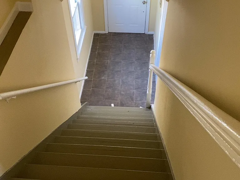 1030 Frank St #2 — Photo 17
