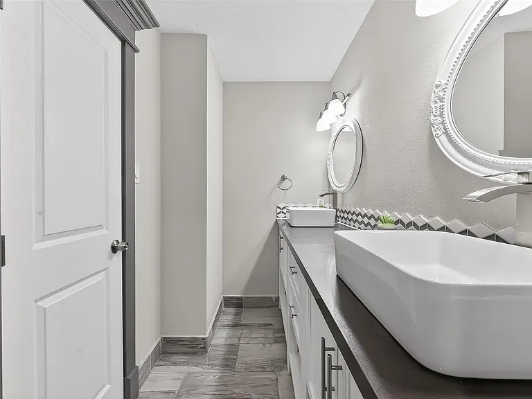 11280 Braes Forest Dr #406 — Photo 32