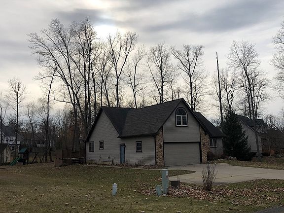 3rd image of 7513 Majestic Woods Dr #15
