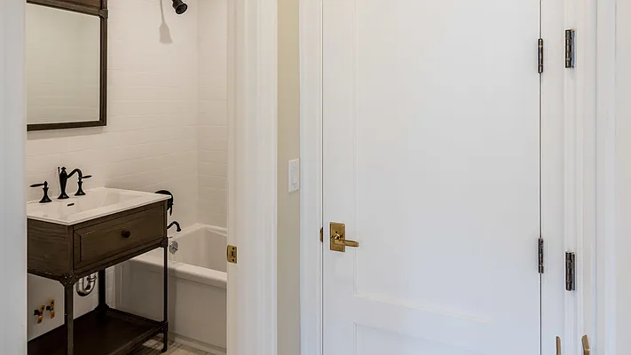 Rented by Nooklyn NYC LLC | media 14