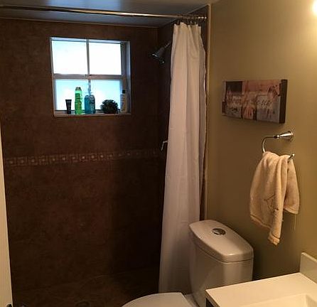 4th image of 430 SE 7th St APT 202E