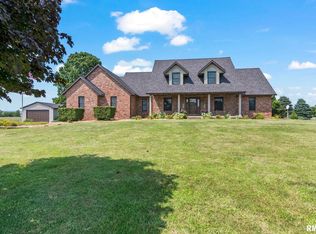 6847 Mansion Rd, Chatham, IL 62629