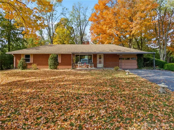 3075 Stardust Dr, Dayton, OH 45432