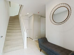 2928 N Wood St UNIT F, Chicago, IL 60657