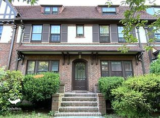 24 Beechknoll Rd #1, Forest Hills, NY 11375