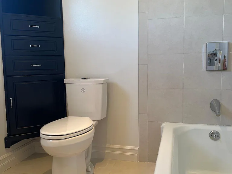 2108 Hillside Dr — Photo 22