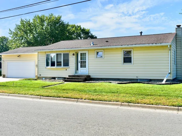 4765 W 8th St, Winona, MN 55987
