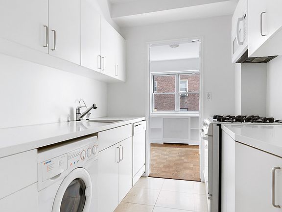 5th image of 40 E 78th St #5A