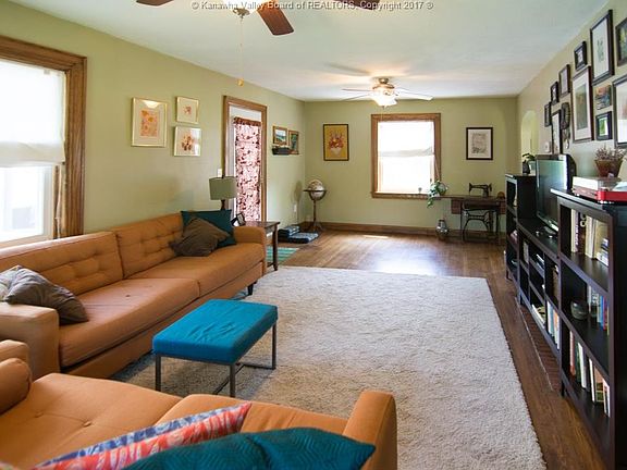 3rd image of 313 Winona St