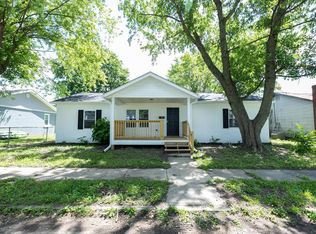 8694 S Vine St, Straughn, IN 47387
