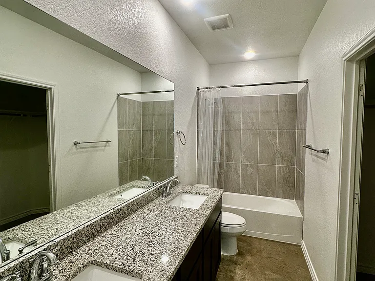 3807 Sugar Hackberry Trl #B — Photo 19