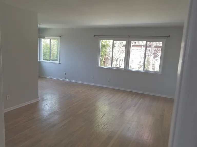1326 Edgecliffe Dr #1 — Photo 21