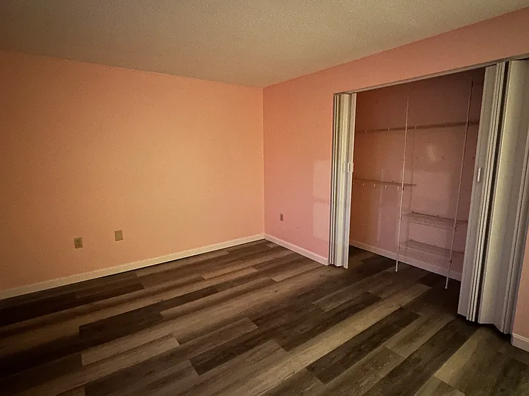 3 Roedean Dr #208 — Photo 7