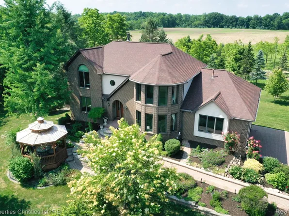 7875 Seven Mile Rd, Northville, MI 48167